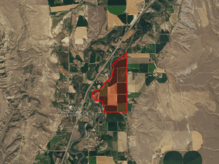 Map of Spencer Irrigated Farm and Feedlot: 484 acres NE of Fromberg