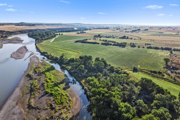 Map of Yellowstone River Farm And Sanctuary: 130 acres NE of Huntley