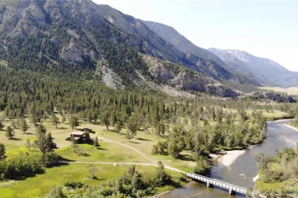 22 Rainbow Ranch