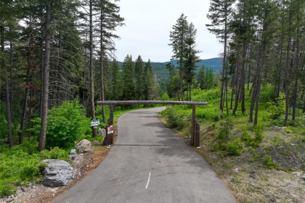 Map of 32691 Pine Meadow Drive: 0 acres SE of Bigfork