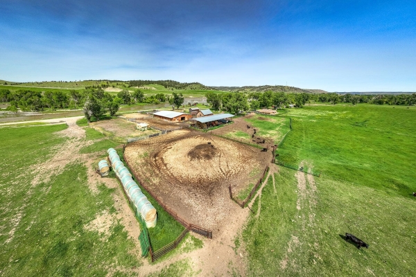 Map of Cottonwood Ranch on the Yellowstone: 442 acres SE of Columbus